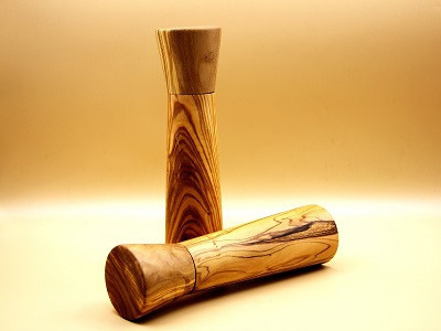 moulin à herbe droit en...