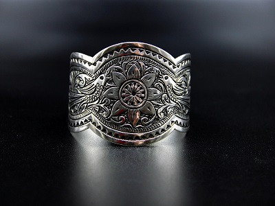 Bracelet manchette en...