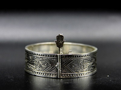 Bracelet manchette en...