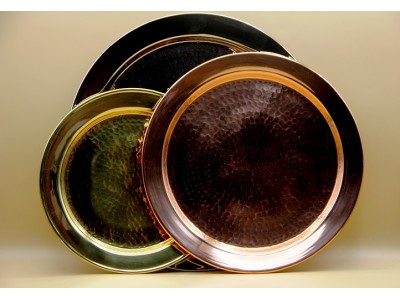 Plateau rond en cuivre...