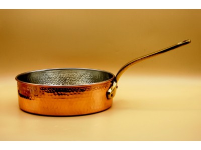 Sauteuse à queue en cuivre...